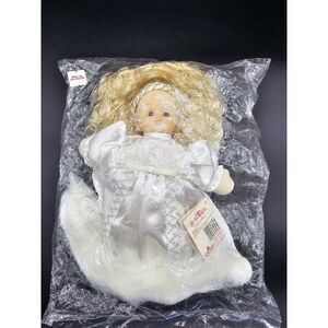 Be'an‎ Angel Collectibles Vintage Gold Doll New In Package